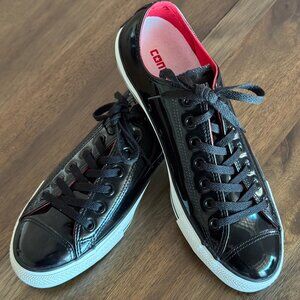 Converse Chuck Taylor All Stars Low in Black Patent Leather Mens 9.5